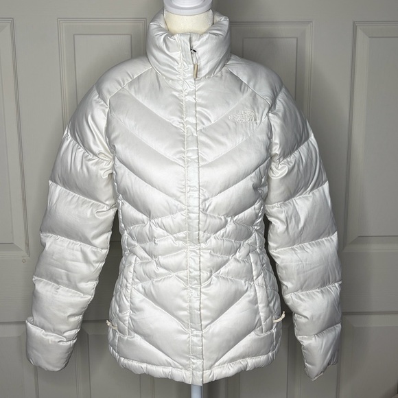 The North Face Aconcagua White down short Puffer Jacket small /xs - Picture 3 of 13